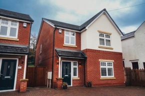 Cottages In Derbyshire, Derby Road